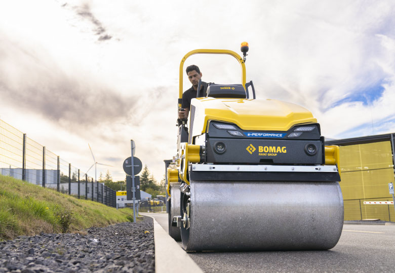 Maschine für Asphaltarbeiten BOMAG GmbH